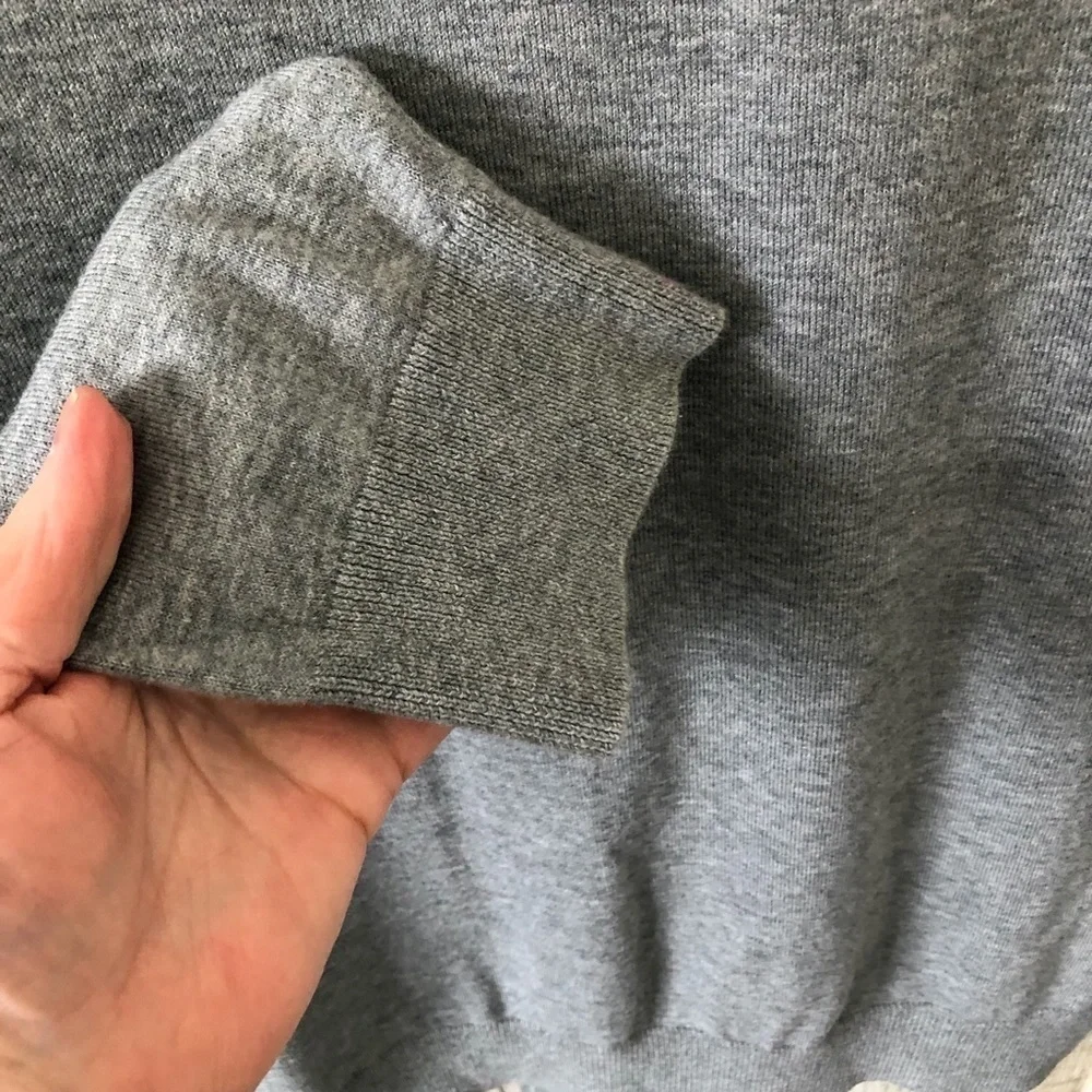 WE Fashions Netherland Dove Gray V Neck Sweater Men's size M NEW
